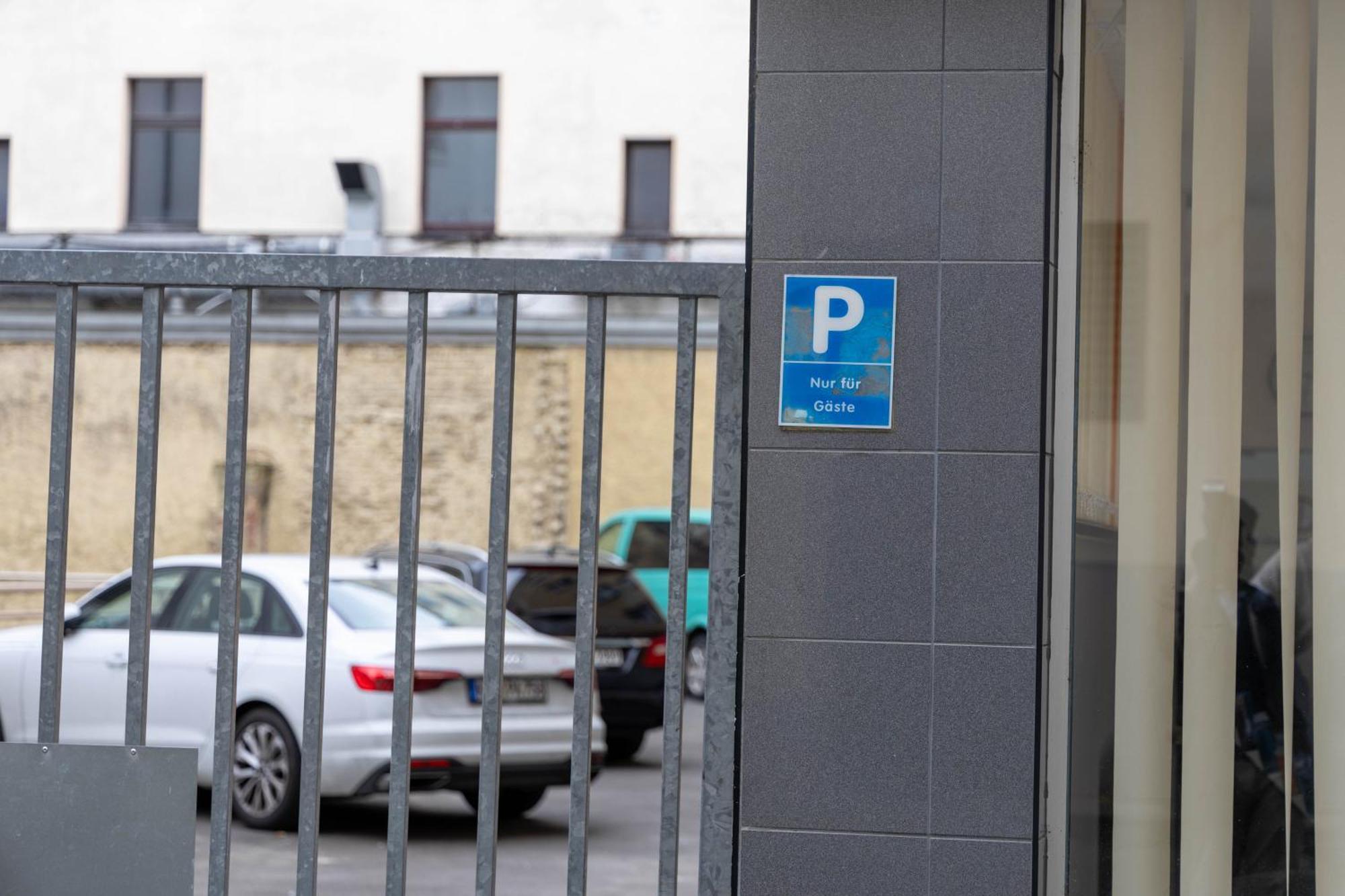 Hotel Rossija Francfort-sur-le-Main Extérieur photo